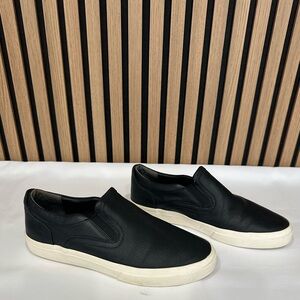 Vince Men’s Black Leather Slip-On Sneakers Size 8M